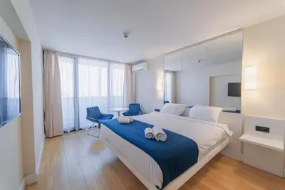 Image de Chic 1-bedroom apartment in fabulous Batumi with WiFi, Ac