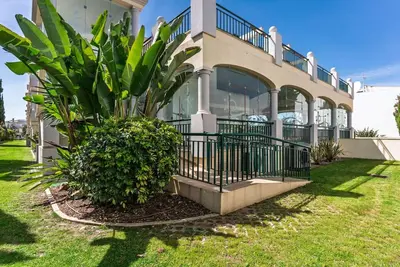 Image de Spacious & Bright T3 in Guia  with shared Pool