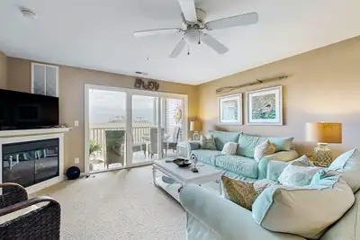 Image de Bethany Bay 2nd floor condo w/shared pool, tennis court, on-site golf, balcony