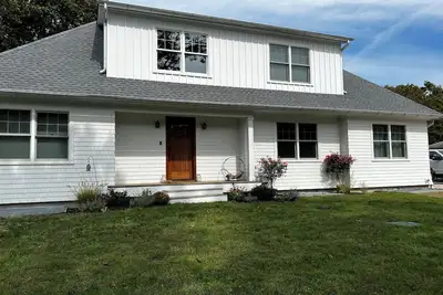 Image de Charming Newly Built 4-bedroom house in Hampton Bays