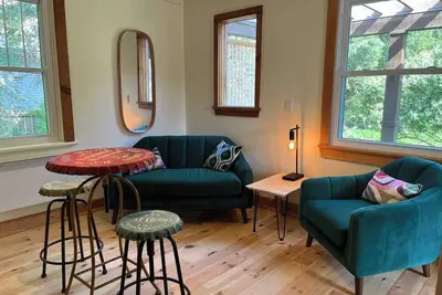 Image de Boho Loft in Downtown Wakefield