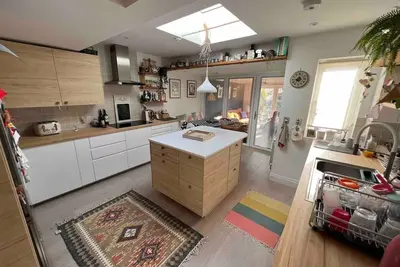Image de 1 min from Beach, 3 Bedroom, Garden, Log burner