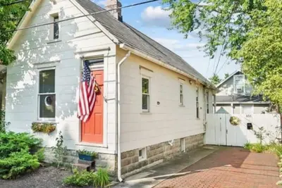 Image de Charming 2-bedroom cottage with WiFi, Ac, in the heart of German Village