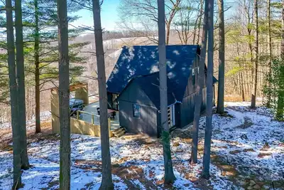 Image de Helber Hills Hideaways + Private Trail I Hot Tubs