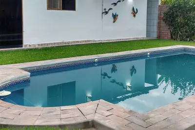 Image de Refuge+Piscine | 6pers | 5min Plage | SuperHost