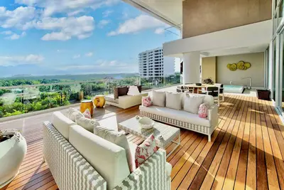 Image de Luxury 5* Grand Luxxe Oceanfront 3br 2st Loft Suite at Vidanta, Nv