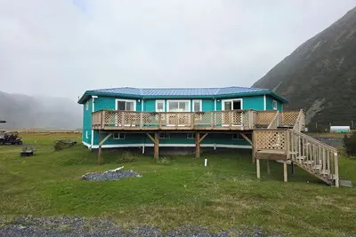 Image de River or Beach, you choose! Next to the river and a short walk to the beach!