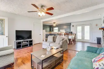 Image de 5 Mi to Chatuge Lake: Hayesville Hideaway!