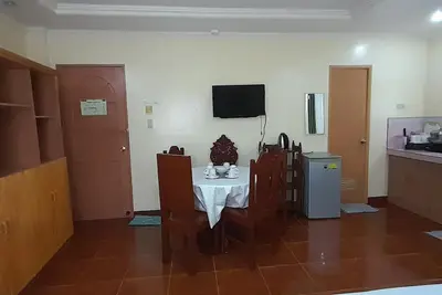 Coralyn'S Place Family of 6 with private  toilet and kitchenette