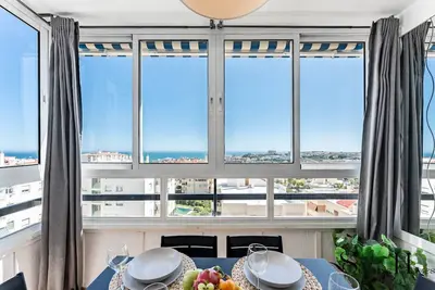 Image de Central 2 Bed / Pool / Sea View