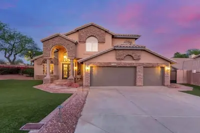 Image de Charming house with Amazing pool and Lakefront in delightful Phoenix