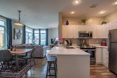 Image de Elegant 2 Bedroom Home in the Heart of Seattle!