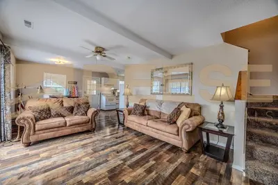 Image de Large Beach Cabin, Private/Shared Beach Family Cabin