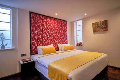 Image de Art Deco Retreat by Oban Pier | Walk to Ferries, Shops & McCaig's Tower, 2 Rooms