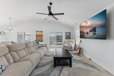 Image de 225 E Youngs Ave, Unit A