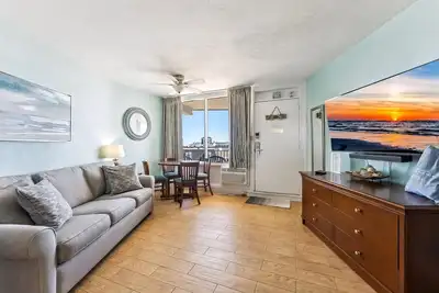 Image de 6201 Ocean Ave, Unit 503 - The Nassau Inn