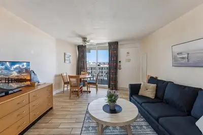 Image de 6201 Ocean Ave, Unit 405 - The Nassau Inn