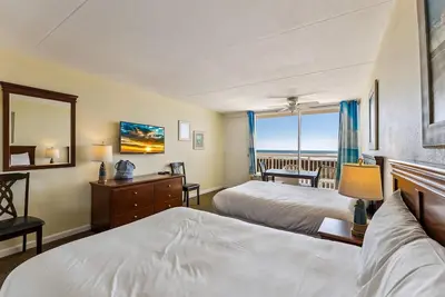 Image de 6201 Ocean Ave, Unit 314 - The Nassau Inn