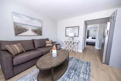 Image de 6201 Ocean Ave, Unit 210 - The Nassau Inn