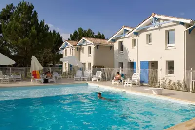 Image de Résidence domaine du phare piscine aire de jeux et wifi maison duplex 2 chambres