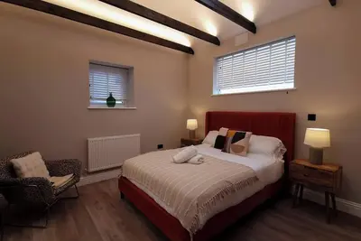 Image de Modern 2-Bed Townhouse + Free Private Parking