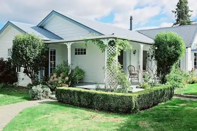 Image de A delightful villa in the coastal town of Motueka.