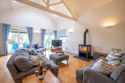 Image de Family-Friendly Bungalow Near Thurlestone Beach