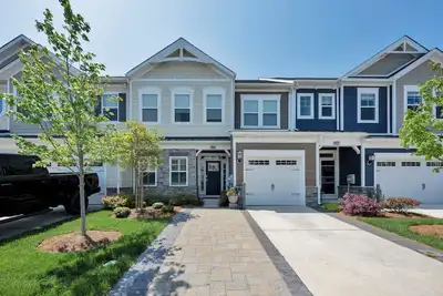 Image de 24242 Canoe Drive, The Peninsula (8) ~: 4 Br, 3. 5 Ba Townhouse in Millsboro, Sleeps 10