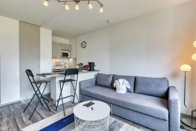 Image de Olivia : *studio avec Place de Parking*