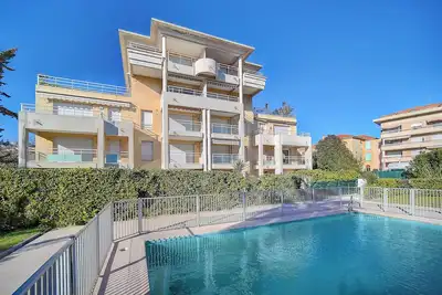 Image de Cozy 1-bedroom apartment close to Cannes with WiFi, Ac