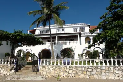 Image de Squares Cafe and Apartments