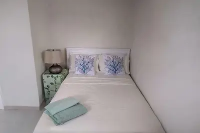 Image de BathVille Apt#2 is a no frills one bed with Ac