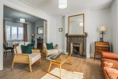 Image de Elegant 4br Victorian Gem in East London – Your Perfect City Retreat!