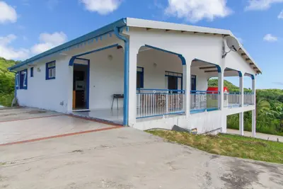 Image de Haut de villa entre mer et campagne