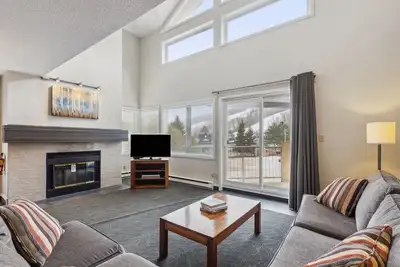 Image de 2bdr Condo Overlooking Blue Mountain Village - 216 Cachet Crossing
