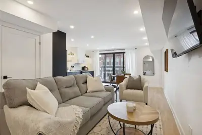 Image de Condo for 4 Overlooking Downtown Collingwood
