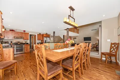 Image de Barley Moon Retreat, Golf Area, Ev Charger, 5br