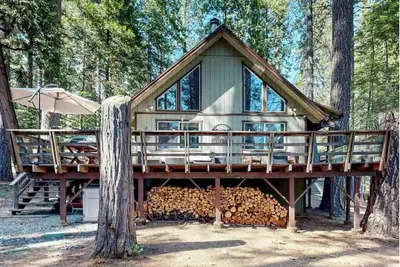 Image de Cabin near Snow: Hot Tub, Fire pit, Outdoor Shower, dogs ok, Bbq, in Blue Lakes