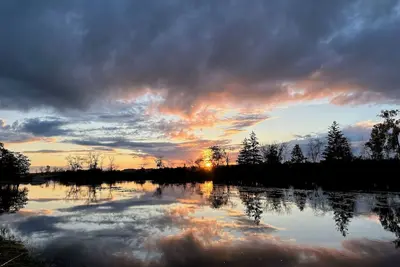 Image de Updated 3 bedroom A-Frame Cabin on the Fox River in Princeton with WiFi, Ac