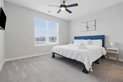 Image de Whitestown Getaway | King Bed
