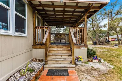 Image de Family & Pet Friendly. Gated Boat Parking.