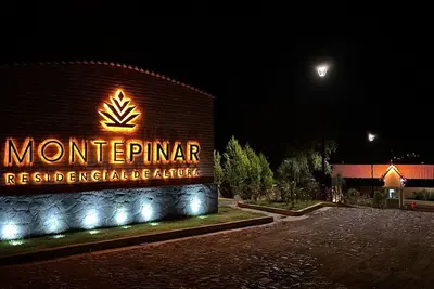 Image de BlackMoon Luxury Cabin 5 minutes from downtown Mazamitla!