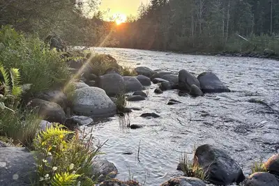 Image de Sandy River's Hush, Cozy Cabin on 1. 2 acres tucked above the Sandy River