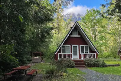 Enchanting A Frame Cabin in Baring - Perfect for a cozy getaway