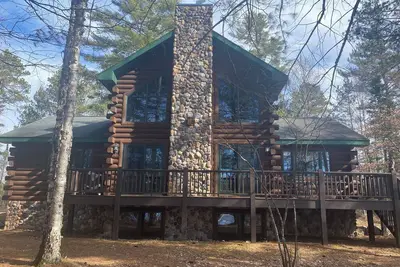 Fantastic family home on Tamarack Flowage with Ac! Pet Friendly!