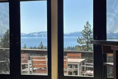 Image de Beautiful Lake View Home in Incline Village