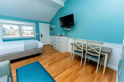 Image de Beachfront Studio in Dennis Port w/ Kitchenette
