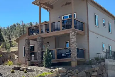 Image de Top of the Trail Retreat at 7, 000 ft w/ Above-the-Tree Views of Mount Elden!