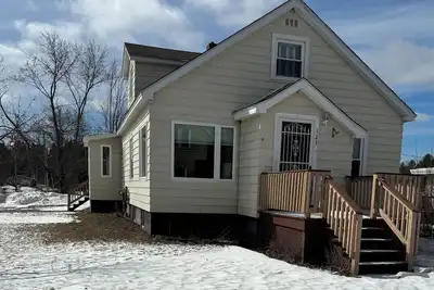 Image de Charming 3-bedroom house with WiFi and Ac in Gwinn