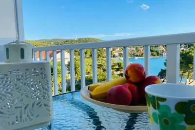 Image de Garçonnière avec le balcon et la vue sur le mer Loviste, Peljesac (As-24163-a)